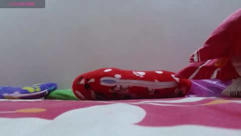 dulce online show from November 24, 2:19 pm