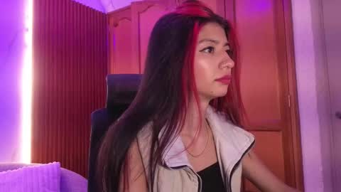 Dulce online show from March 3, 3:01 am