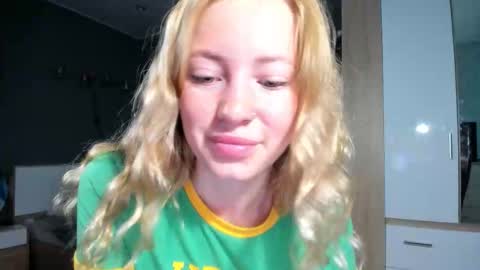 fansly - yourbestbaby online show from September 9, 4:23 am