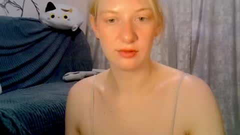 Lily online show from July 2, 4:13 pm