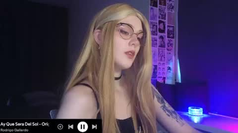 Madame online show from July 25, 3:52 pm