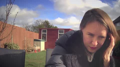 Nadia Ferreira  online show from February 24, 10:25 am