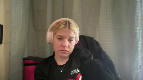 americnbarbie online show from November 1, 6:45 pm