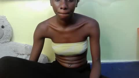 ebony_lisaaa online show from January 14, 8:30 am