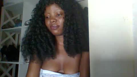 Malikia online show from December 19, 12:30 pm