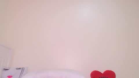 ebony_pearl69 online show from October 3, 1:54 am