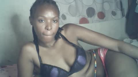 ebony_phoenix12 online show from November 19, 8:25 am