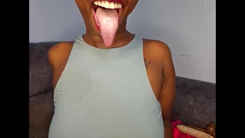 Ebony Melanie online show from November 18, 9:38 pm