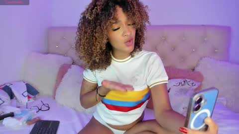 Queen Ebony online show from October 25, 12:40 am