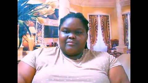 ebonyhotbuns4u2luv online show from September 15, 6:59 pm