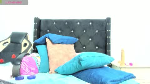 Angela online show from December 15, 9:42 pm