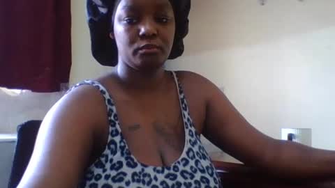 ebonymayahh online show from July 24, 9:18 am