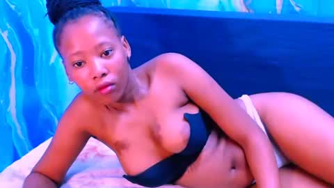 ebonypretty69 online show from December 16, 6:30 am