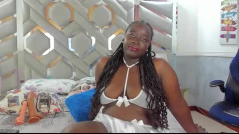 ebonysquirtcol online show from January 8, 8:57 pm