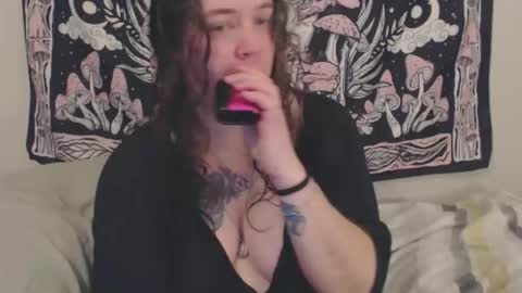 Weird Echo online show from February 18, 1:38 am