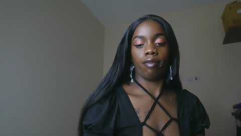 boo online show from April 27, 11:24 pm