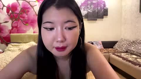 Eri online show from April 15, 7:58 pm