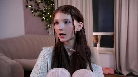 Lisa  online show from March 17, 11:20 pm