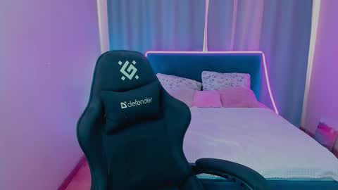 ednaadamse online show from March 7, 9:27 am