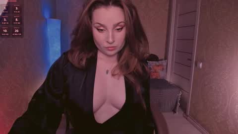 eesmaaarr online show from October 15, 11:40 pm