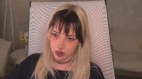 EVA NON NUDE online show from June 14, 4:07 pm