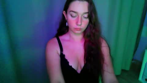 effie_balconii online show from September 18, 4:27 pm