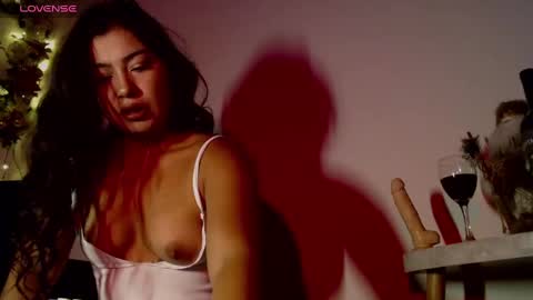 Eiby online show from December 11, 8:07 pm