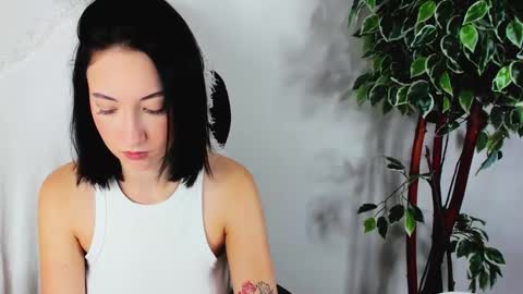 eileenmoores online show from September 10, 6:02 am