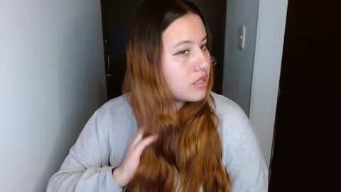 EIMY   MODEL INDEPENDENT online show from February 28, 5:37 am