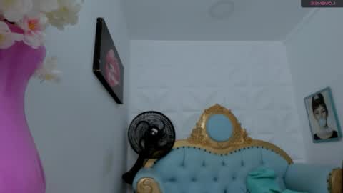 eimy online show from January 16, 12:23 pm