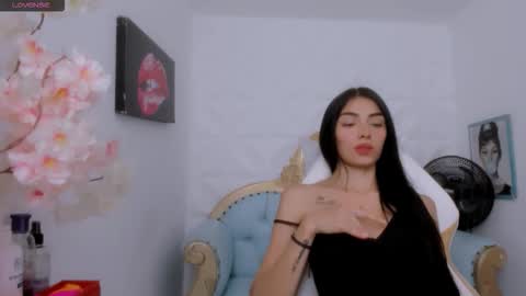 eimy online show from October 23, 4:57 pm