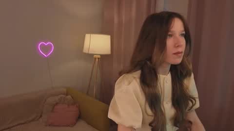 eira_kilian online show from November 29, 7:34 am