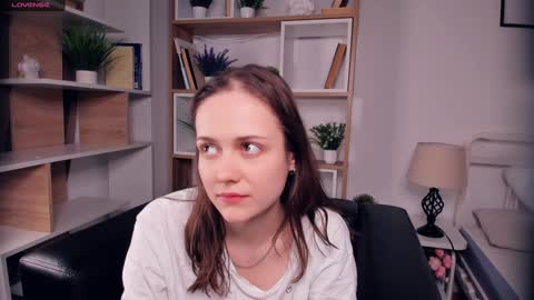 Elis 3 online show from February 7, 8:42 pm