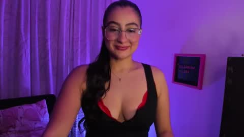 Elaia online show from November 2, 6:50 am