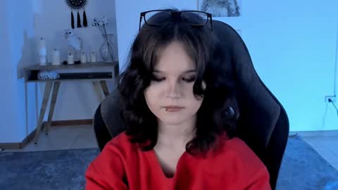 Your sweet girl online show from December 10, 6:17 pm