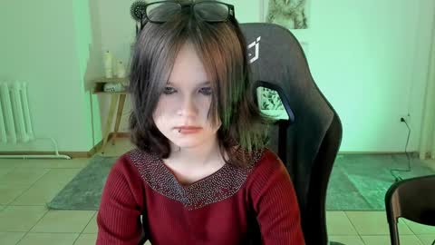 Your sweet girl online show from December 4, 5:27 am