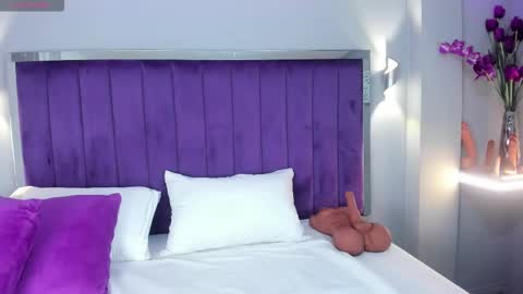 Ela online show from October 21, 5:00 am