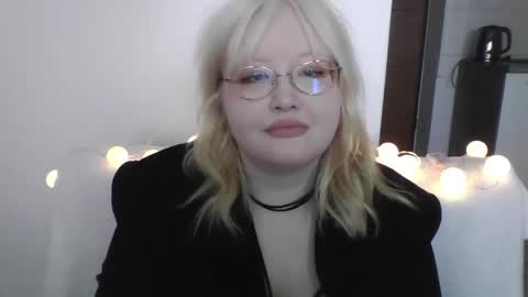 elayne_sweet online show from March 21, 8:19 am