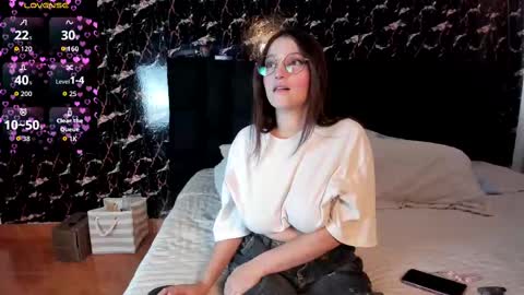 Elecktra online show from October 15, 7:49 pm