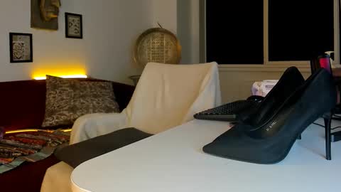 love 3d online show from December 15, 10:42 am