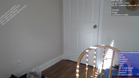 elena_ermie online show from December 19, 8:45 pm