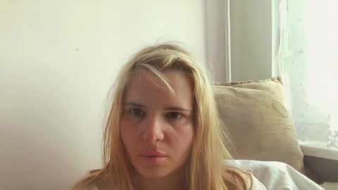 Elena online show from April 8, 2:30 pm