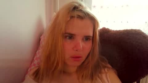 Elena online show from March 3, 4:24 pm