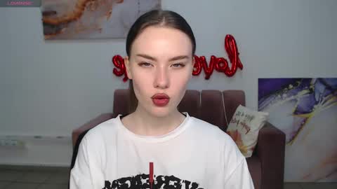 elenaoconar online show from March 10, 6:38 am