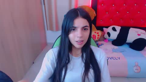 agnes online show from February 1, 5:26 pm