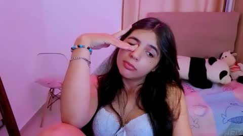 agnes online show from April 18, 7:07 pm