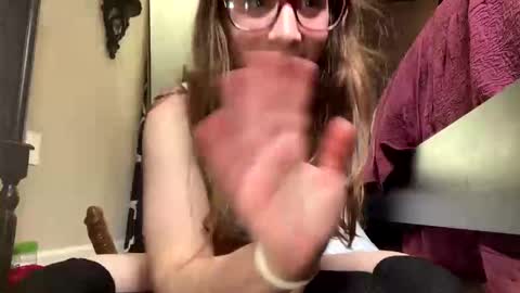 Elenore Hoesevelt online show from September 25, 7:12 pm