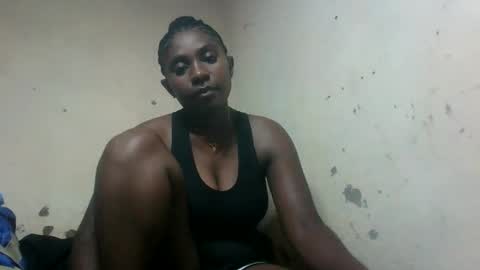 eliannee online show from January 18, 9:00 pm