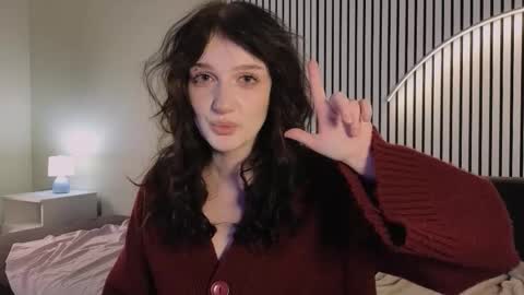 Ellie online show from October 16, 5:43 am