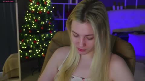 Elina online show from January 12, 1:00 am